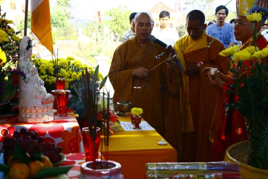 KonTum: Lễ khai kinh Trai Đàn Bạt Độ Cầu Siêu- Đặt đá xây dựng Tu Viện Khánh Lâm