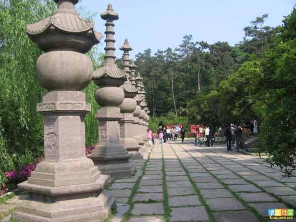 Chùa Tuyết Đậu - Một trong Ngũ Đại danh sơn Phật Giáo Trung Quốc