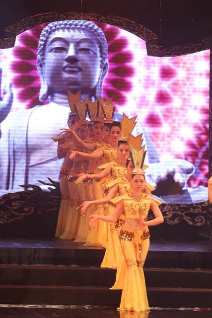 Tùng Dương - Ngọc Khuê “phiêu” cùng nhạc Phật