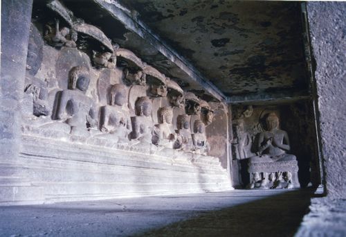 Khám phá quần thể hang động Ellora - Ấn Độ