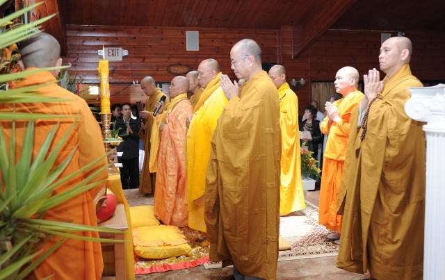 Đại lễ Phật Đản tại tu viện Kim Sơn - Ngôi tòng lâm danh tiếng tại Hoa Kỳ
