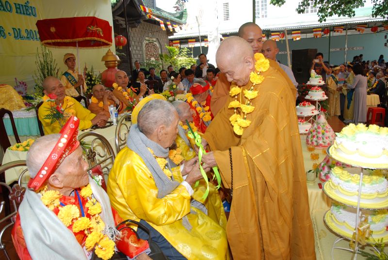 Lâm Đồng: Chùa Giác Hải tổ chức đại lễ Vu Lan Báo Hiếu và chúc thọ gần 1000 cụ