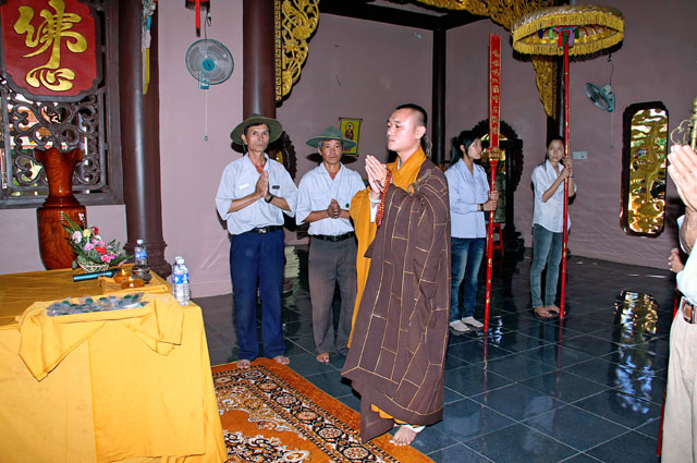 Gia Lai: Chùa Quan Âm Lễ Cài Huy Hiệu và Vượt Bậc Ngành Oanh Vũ
