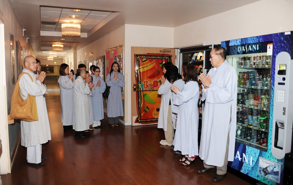 Lễ an vị Phật tại Mission De La Casa - Viện dưỡng lão ở San Jose - Hoa Kỳ