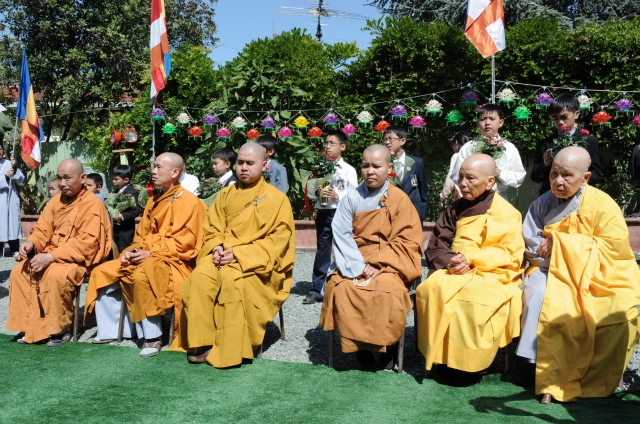 Trung tâm Văn hóa Phật giáo Liễu Quán (Hoa Kỳ)  long trọng tổ chức Đại lễ Phật đản PL 2556