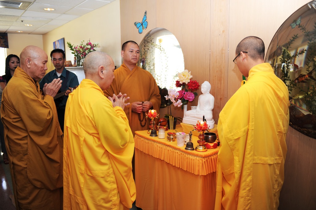 Lễ an vị Phật tại Mission De La Casa - Viện dưỡng lão ở San Jose - Hoa Kỳ