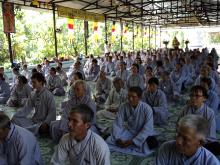 Khánh Hòa: Khóa tu một ngày an lạc tại chùa Sắc tứ Minh Thiện, Diên Khánh