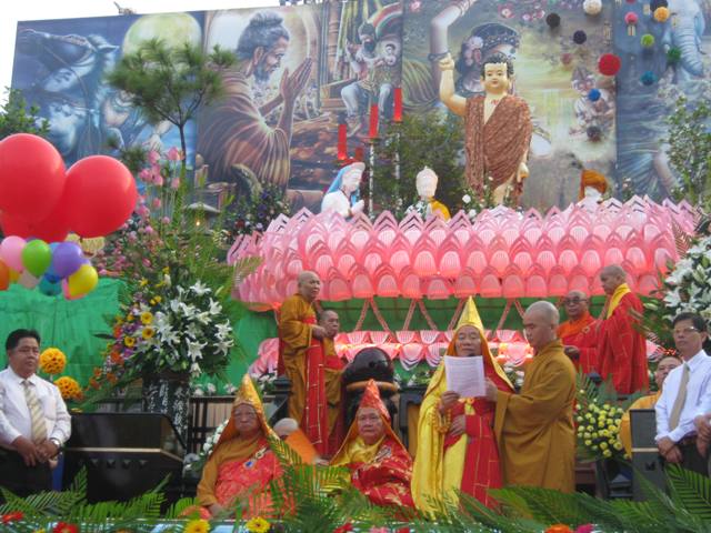 Khánh Hòa: Tổ chức trọng thể Đại lễ Phật đản PL.2556