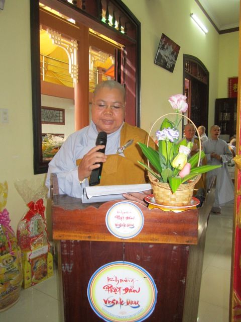Long An: Lễ Tạ Pháp và Dâng Y tại hạ trường Hòa Bình