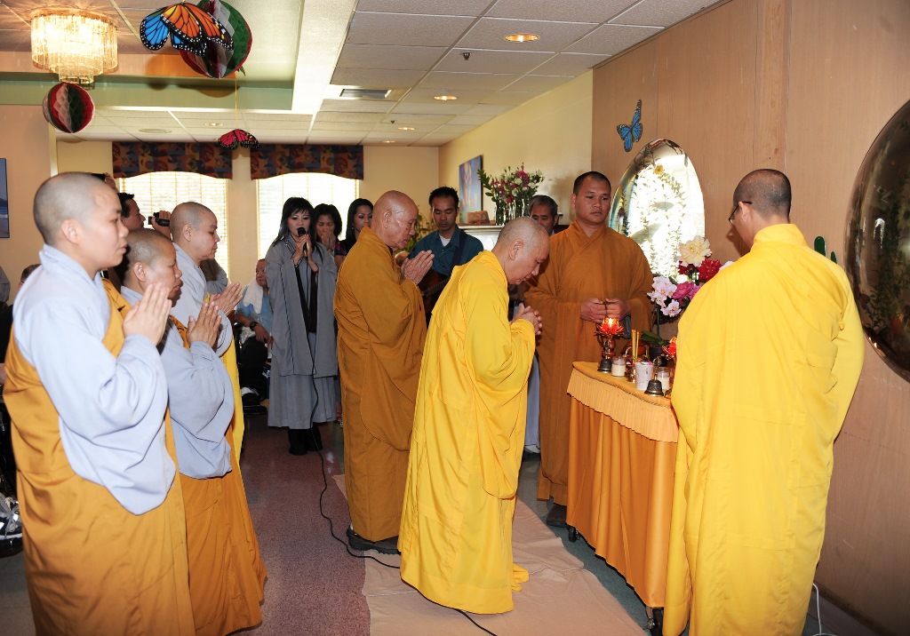 Lễ an vị Phật tại Mission De La Casa - Viện dưỡng lão ở San Jose - Hoa Kỳ