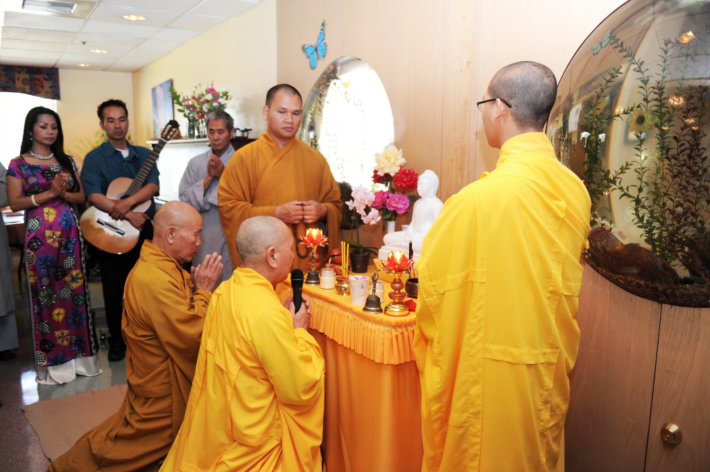 Lễ an vị Phật tại Mission De La Casa - Viện dưỡng lão ở San Jose - Hoa Kỳ