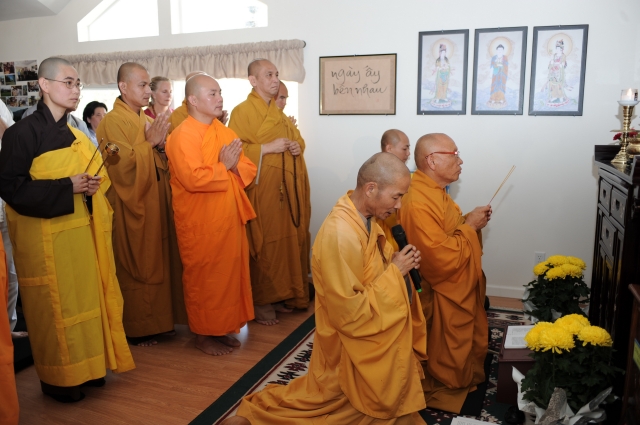 Trung tâm tu học Phổ Trí - Hoa Kỳ tổ chức lễ an vị Phật