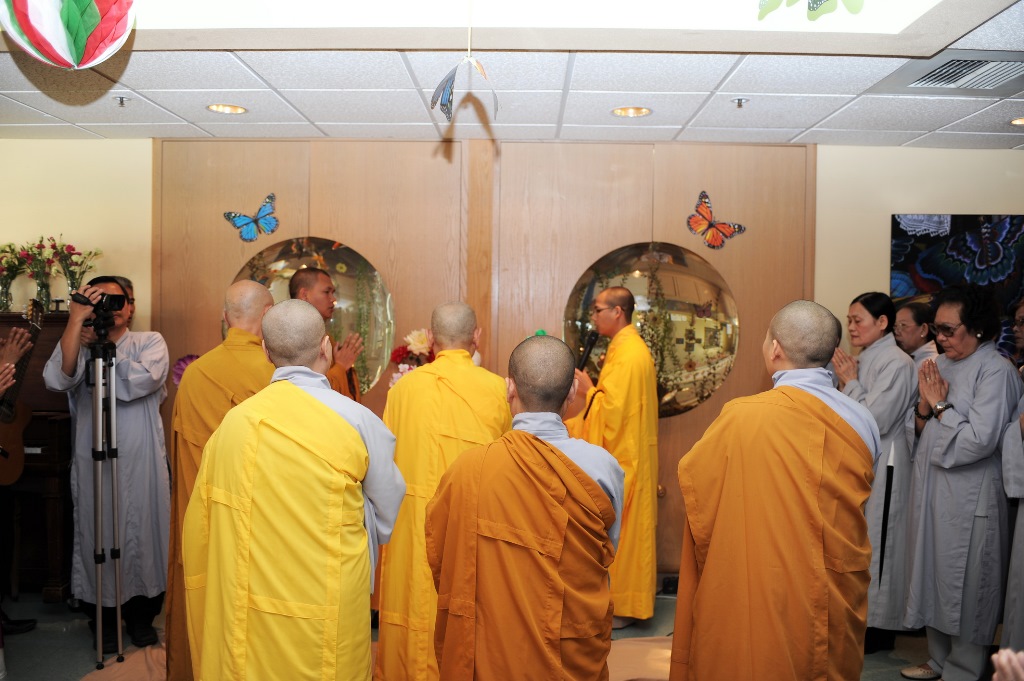 Lễ an vị Phật tại Mission De La Casa - Viện dưỡng lão ở San Jose - Hoa Kỳ