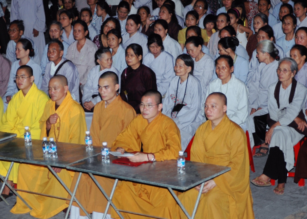 Những người con Phật miền Núi Hà Tĩnh tri ân tưởng niệm Anh Hùng Liệt Sĩ