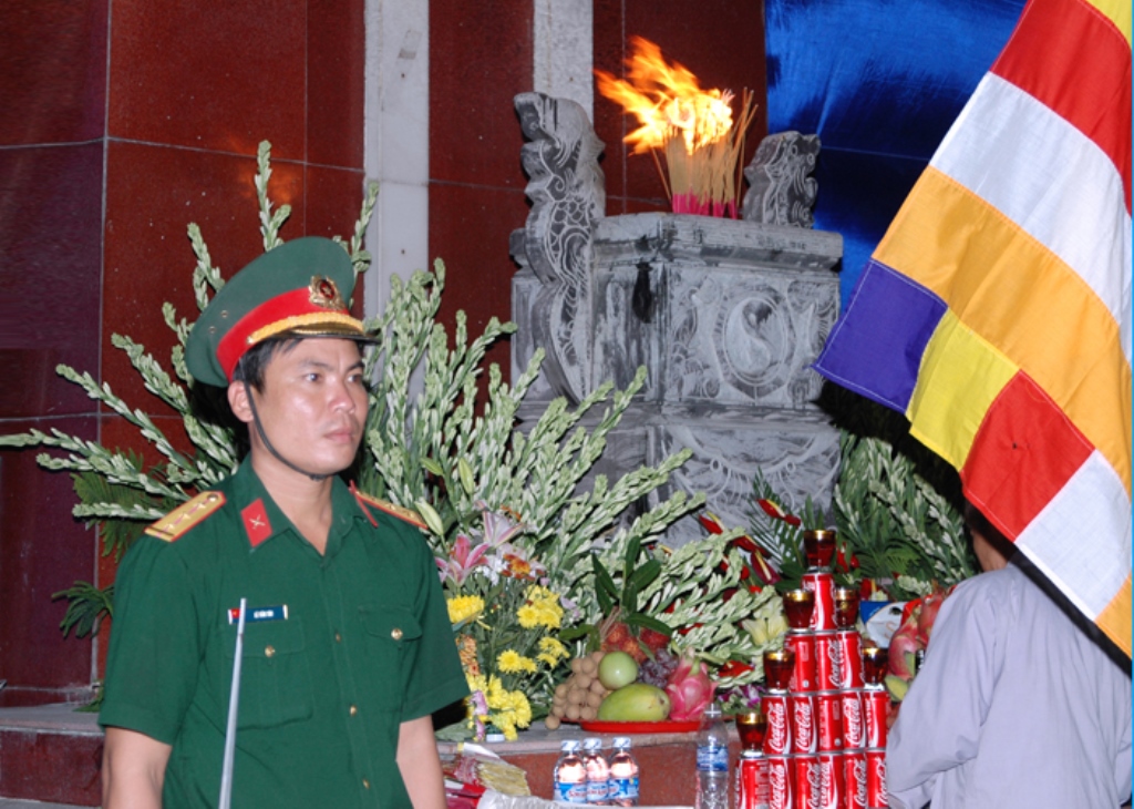 Những người con Phật miền Núi Hà Tĩnh tri ân tưởng niệm Anh Hùng Liệt Sĩ