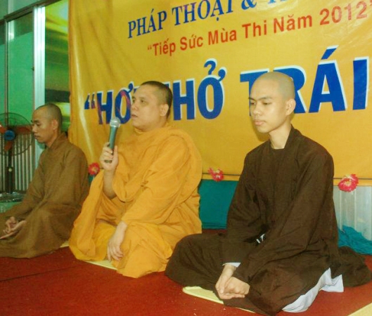 CLB Nhân Sinh tổ chức Thiền tập – Pháp thoại cho Thí sinh