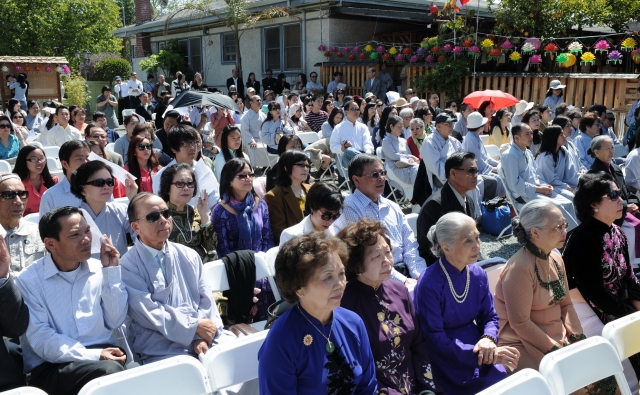 Trung tâm Văn hóa Phật giáo Liễu Quán (Hoa Kỳ)  long trọng tổ chức Đại lễ Phật đản PL 2556