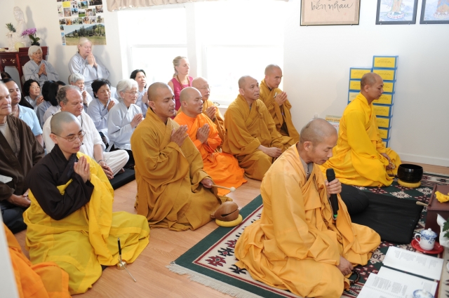 Trung tâm tu học Phổ Trí - Hoa Kỳ tổ chức lễ an vị Phật