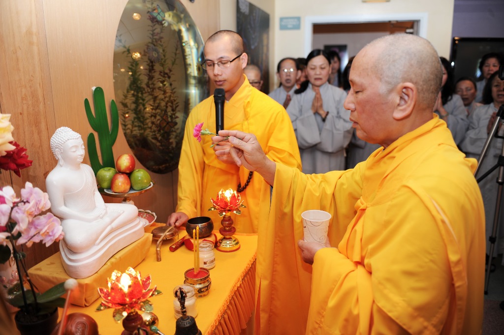 Lễ an vị Phật tại Mission De La Casa - Viện dưỡng lão ở San Jose - Hoa Kỳ