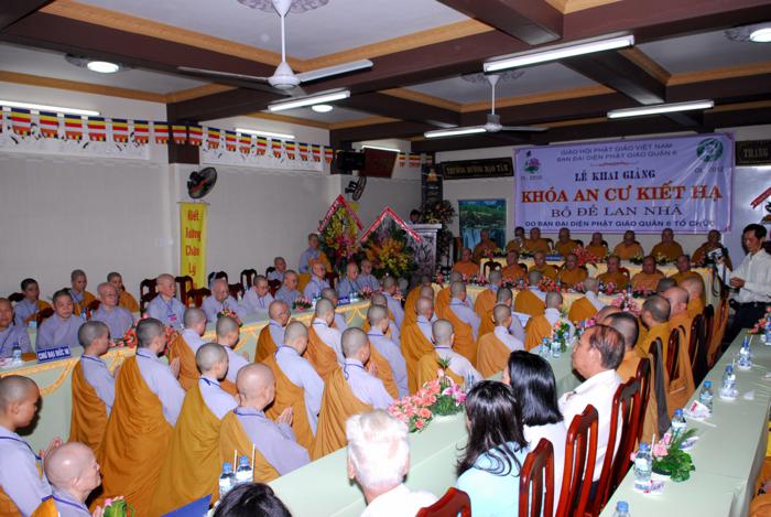 Chư Ni Q.6 khai giảng khóa An cư kiết hạ PL.2556