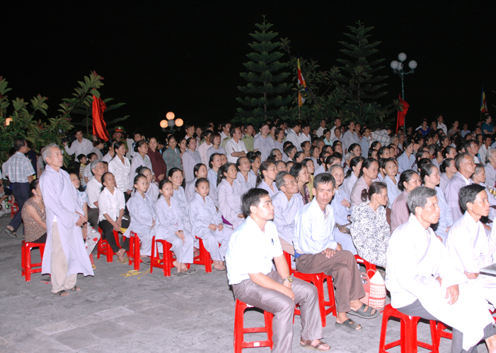 Những người con Phật miền Núi Hà Tĩnh tri ân tưởng niệm Anh Hùng Liệt Sĩ