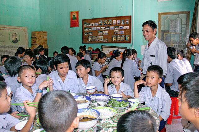 Gia Lai: Chùa Quan Âm Lễ Cài Huy Hiệu và Vượt Bậc Ngành Oanh Vũ