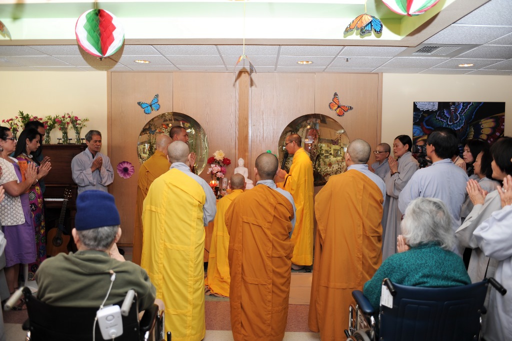Lễ an vị Phật tại Mission De La Casa - Viện dưỡng lão ở San Jose - Hoa Kỳ