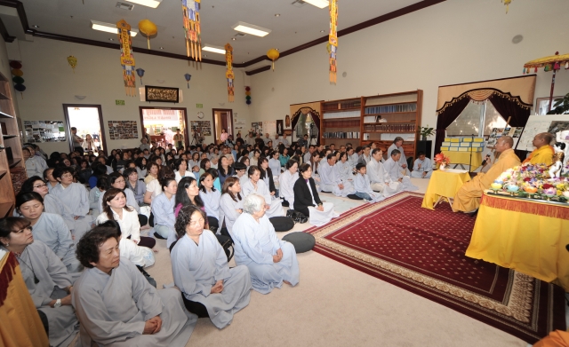 Chùa Phổ Từ - thành phố Hayward (Hoa Kỳ) mừng đại lễ Phật Đản PL 2556