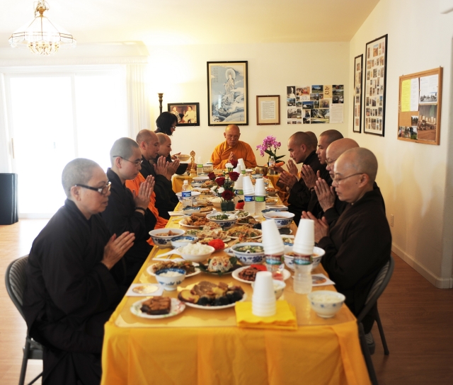 Trung tâm tu học Phổ Trí - Hoa Kỳ tổ chức lễ an vị Phật