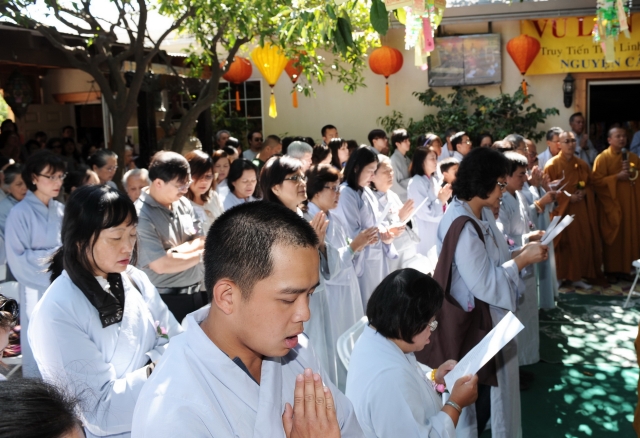 Đại lễ Vu Lan tạ trung tâm văn hóa Phật giáo - chùa Liễu Quán - San Jose, California, Hoa Kỳ