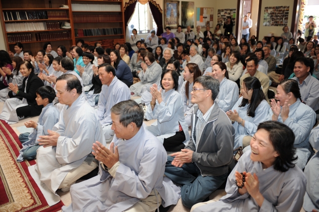 Chùa Phổ Từ - thành phố Hayward (Hoa Kỳ) mừng đại lễ Phật Đản PL 2556