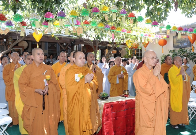Đại lễ Vu Lan tạ trung tâm văn hóa Phật giáo - chùa Liễu Quán - San Jose, California, Hoa Kỳ