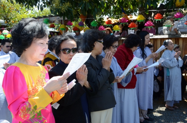 Trung tâm Văn hóa Phật giáo Liễu Quán (Hoa Kỳ)  long trọng tổ chức Đại lễ Phật đản PL 2556