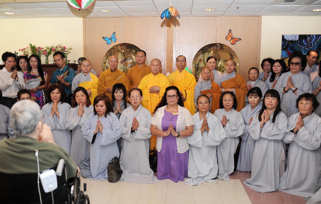 Lễ an vị Phật tại Mission De La Casa - Viện dưỡng lão ở San Jose - Hoa Kỳ