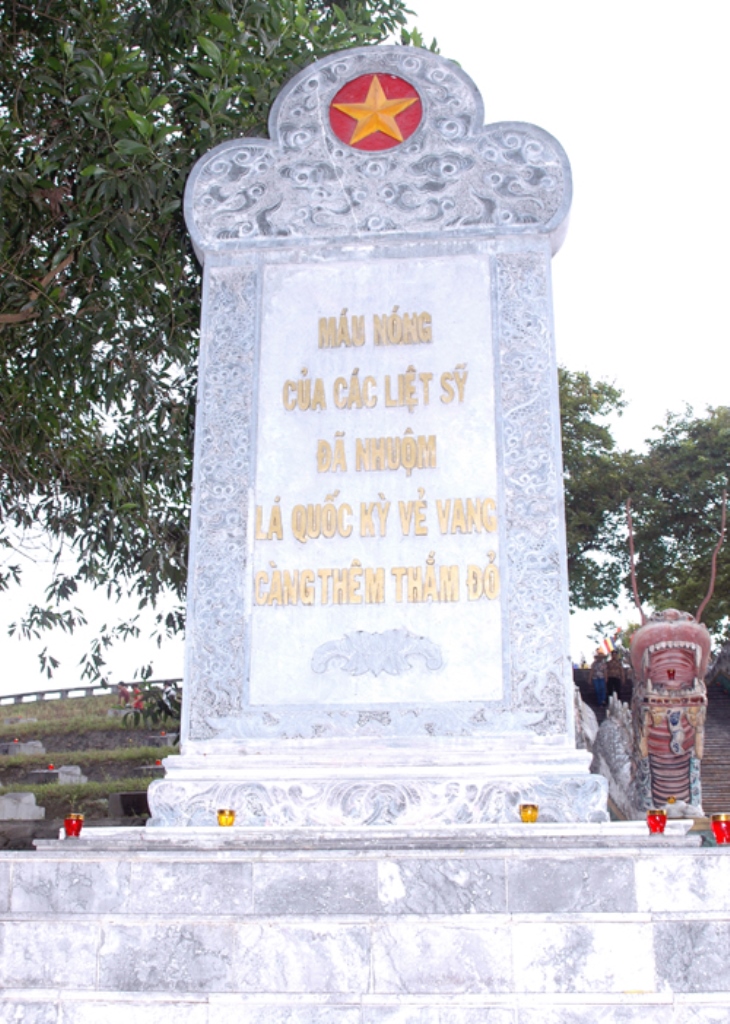 Những người con Phật miền Núi Hà Tĩnh tri ân tưởng niệm Anh Hùng Liệt Sĩ