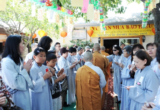 Đại lễ Vu Lan tạ trung tâm văn hóa Phật giáo - chùa Liễu Quán - San Jose, California, Hoa Kỳ