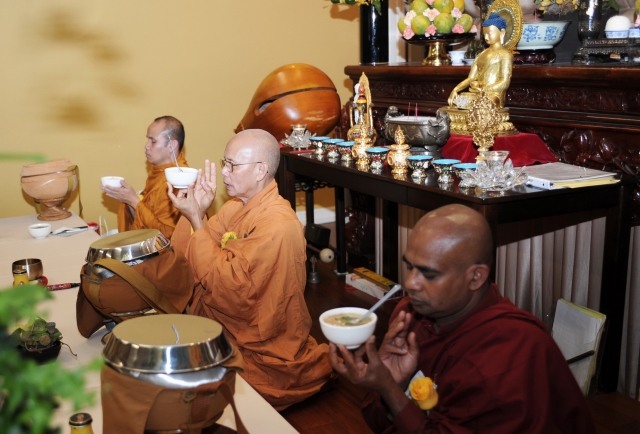 Đại lễ Vu Lan tạ trung tâm văn hóa Phật giáo - chùa Liễu Quán - San Jose, California, Hoa Kỳ