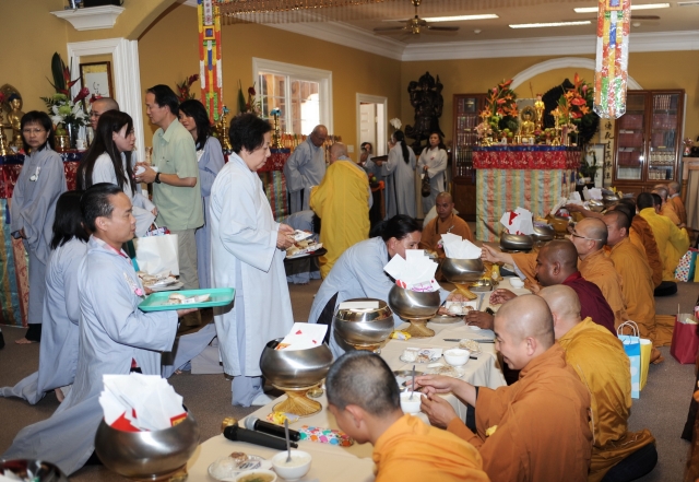 Đại lễ Vu Lan tạ trung tâm văn hóa Phật giáo - chùa Liễu Quán - San Jose, California, Hoa Kỳ