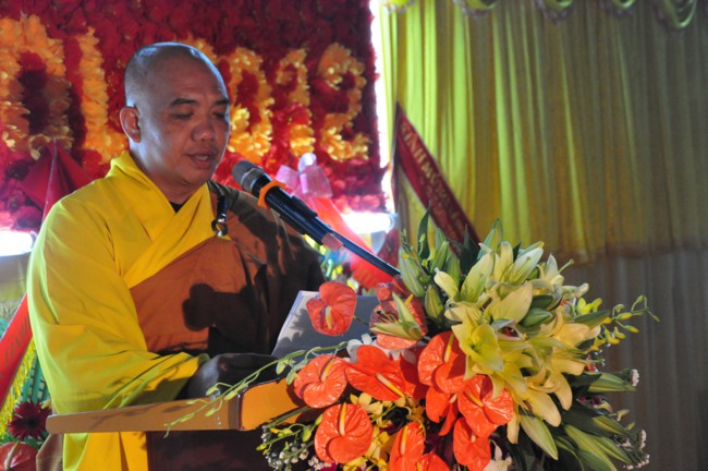 Hà Tĩnh: Hơn 10.000 người tham dự đêm hoa đăng mừng Phật đản