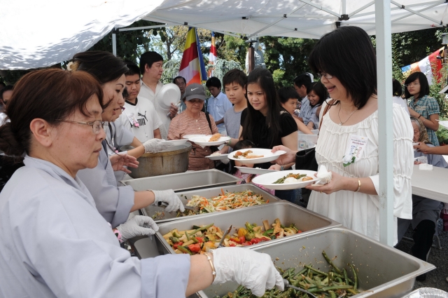 Đại lễ Vu Lan tạ trung tâm văn hóa Phật giáo - chùa Liễu Quán - San Jose, California, Hoa Kỳ