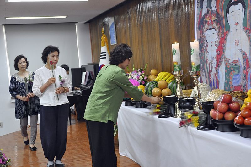 Hàn Quốc : Công An Quận Giang Nam (Gangnam - 江南) kính mừng Phật đản