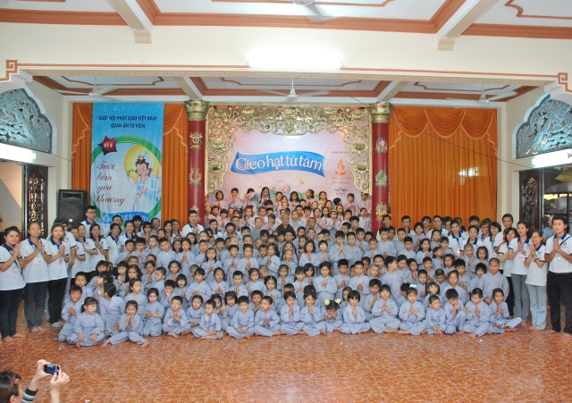 Khóa tu Gieo Hạt Từ Tâm kỳ IV: Tưới Tẩm Yêu Thương