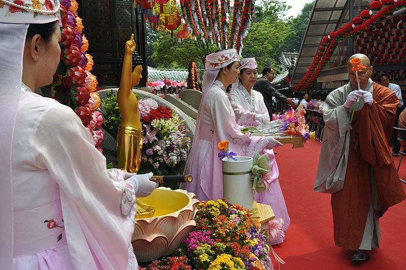 Hàn Quốc : Chùa Phụng Ân Phúc lợi Y tế xã hội chuẩn bị Lễ tắm Phật