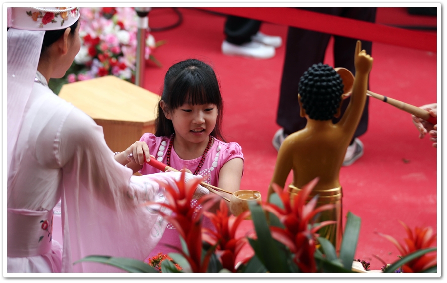 Hàn Quốc : Chùa Phụng Ân Phúc lợi Y tế xã hội chuẩn bị Lễ tắm Phật