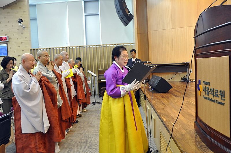 Hàn Quốc : Chùa Phụng Ân Phúc lợi Y tế xã hội chuẩn bị Lễ tắm Phật