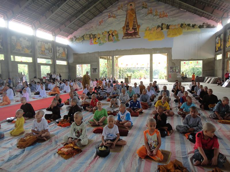 Đồng Nai: Nghỉ hè học sinh về chùa “ làm Sư ” có thời hạn