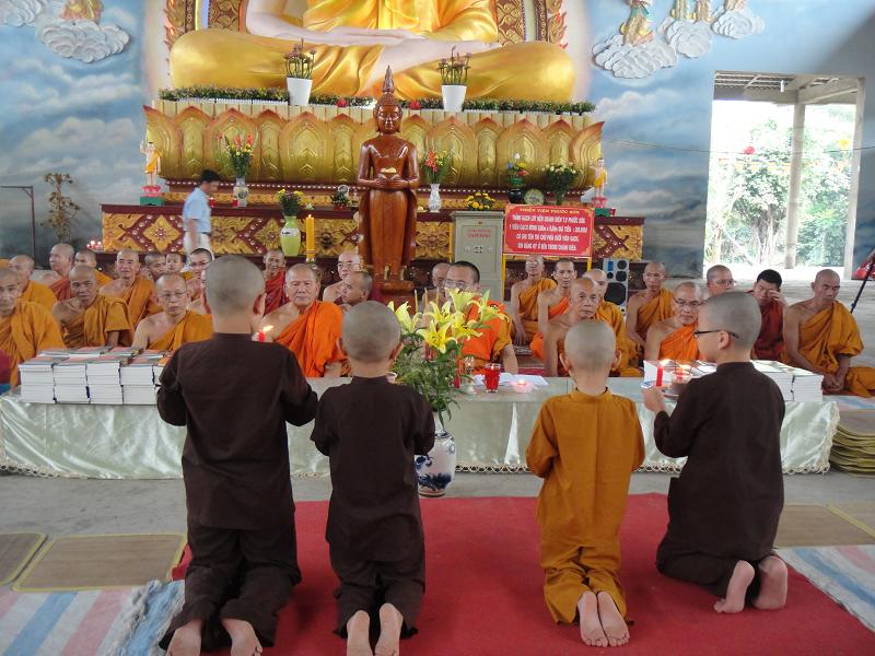 Đồng Nai: Nghỉ hè học sinh về chùa “ làm Sư ” có thời hạn