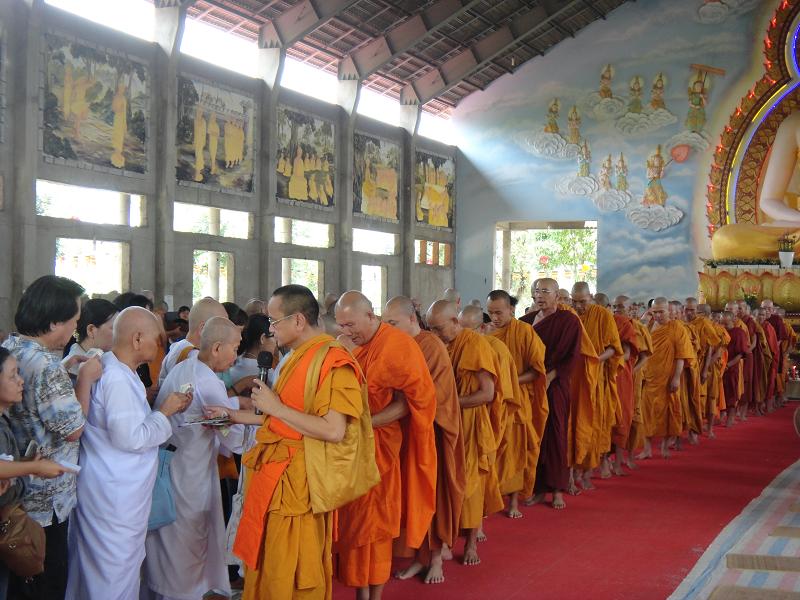 Đồng Nai: Nghỉ hè học sinh về chùa “ làm Sư ” có thời hạn