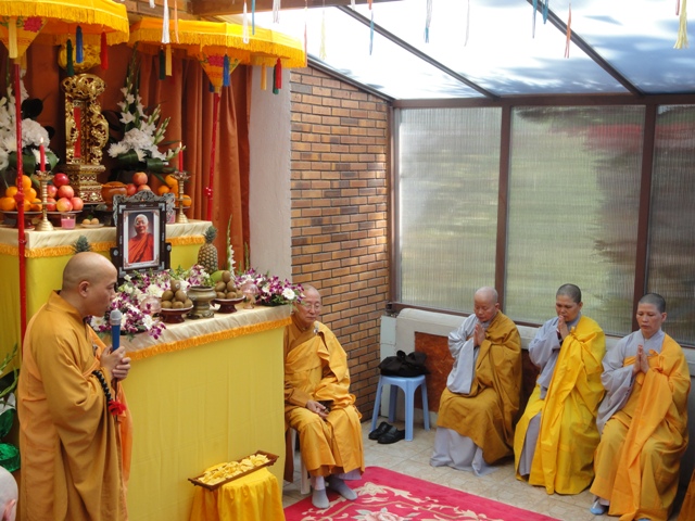 Lễ tưởng niệm-Thọ tang TRƯỞNG LÃO HÒA THƯỢNG THÍCH MINH CHÂU Tại Phật đường Khuông Việt-Paris, Pháp quốc