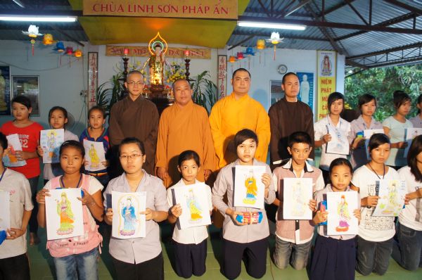 Khánh Hòa: Dấu ấn khóa tu mùa hè tại chùa Linh Sơn Pháp Ấn lần thứ II